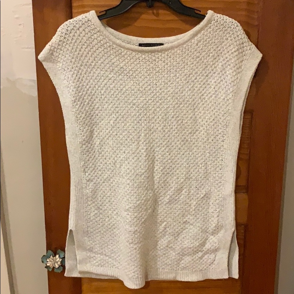 Sweater vest